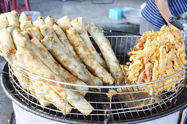 【LULU‧愛宜蘭】宜蘭礁溪美食‧好吃春捲伯 蝦餅&春捲‧銅板美食正夯