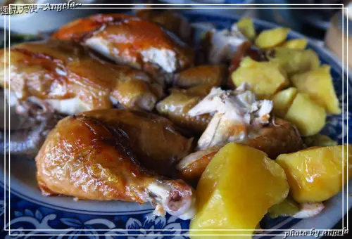 ▪ 宜蘭美食 - 用豆腐乳烤的香烤雞~老媽媽手工醬油/豆腐乳/桶子雞美食推薦~