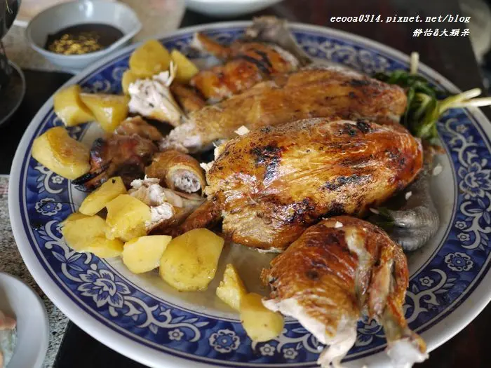 【宜蘭員山】美味烤雞新吃法~豆腐乳醬好香♥老媽媽豆腐乳烤香雞全餐+望龍埤♥