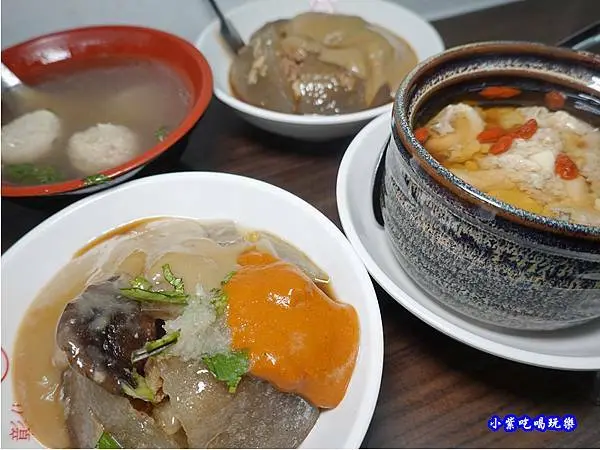 彰化美食推薦【正彰化肉圓】除了香菇肉圓/蛋黃肉圓/干貝香菇肉圓(新品)補氣龍髓盅/蟲草排骨養顏湯/阿嬤酸菜豬肚盅湯~好喝(外帶宅配買10送1)