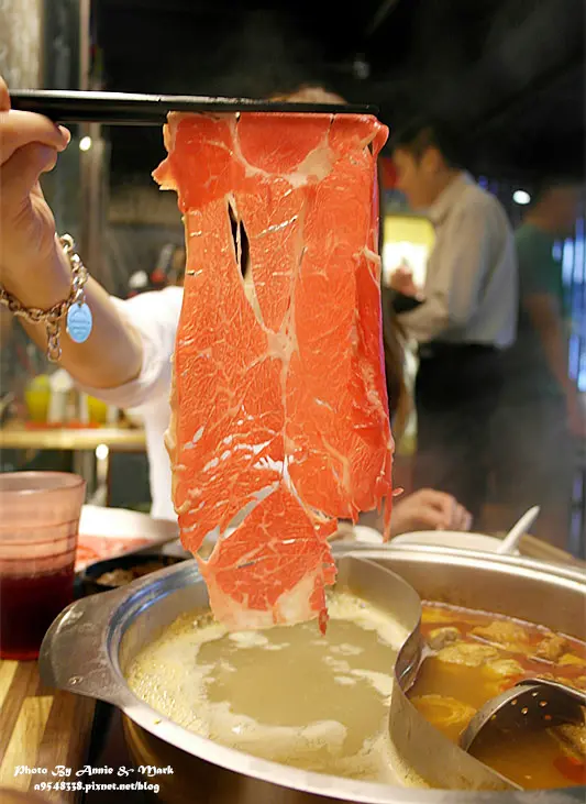 ◎吃吃喝喝~【洛神賦麻辣極品鴛鴦】吃到飽也有單點的品質，c/p值很高耶！