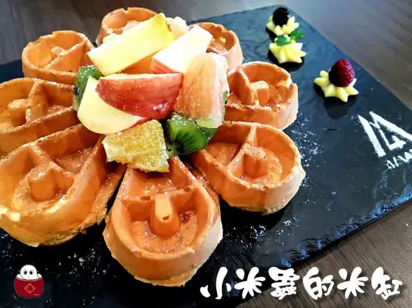 【捷運忠孝新生站】4Mano Caffé~好好喝的冠軍咖啡&好好吃的麻糬鬆餅~♥