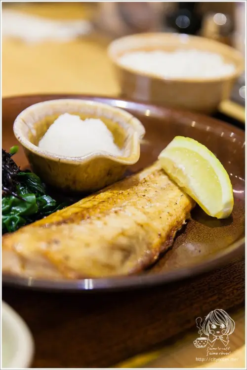 北車微風●大戶屋日本料理餐廳●雞肉蔬菜燴黑醋醬&炭烤花魚