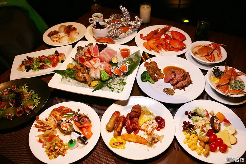 台北buffet吃到飽『美麗信花園酒店(雨林自助百匯餐廳)』食蟹狂饗美食節/萬聖節、十種螃蟹、天使紅蝦、生魚片、牛排、甜點吃到飽(捷運忠孝新生站)