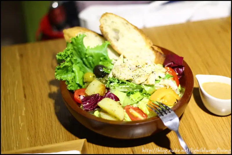 [ 市府站松山文創園區週邊美食 ] 七三茶堂～輕食餐點篇，鹹派與沙拉