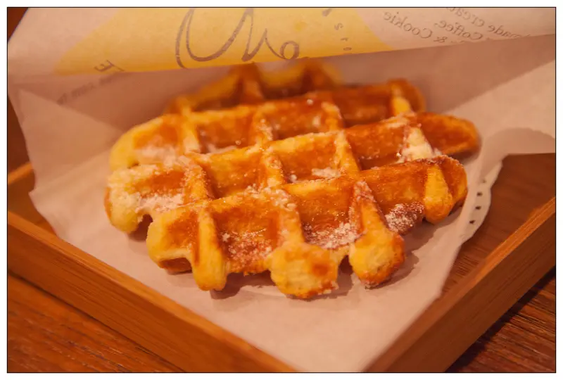 【食記】 台北 Oven coffee西門成都店_一個人的咖啡與列日鬆餅