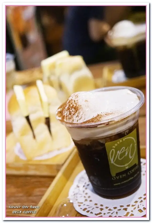 西門咖啡館．鬧區街角會面休息好去處──OVEN COFFEE成都店              