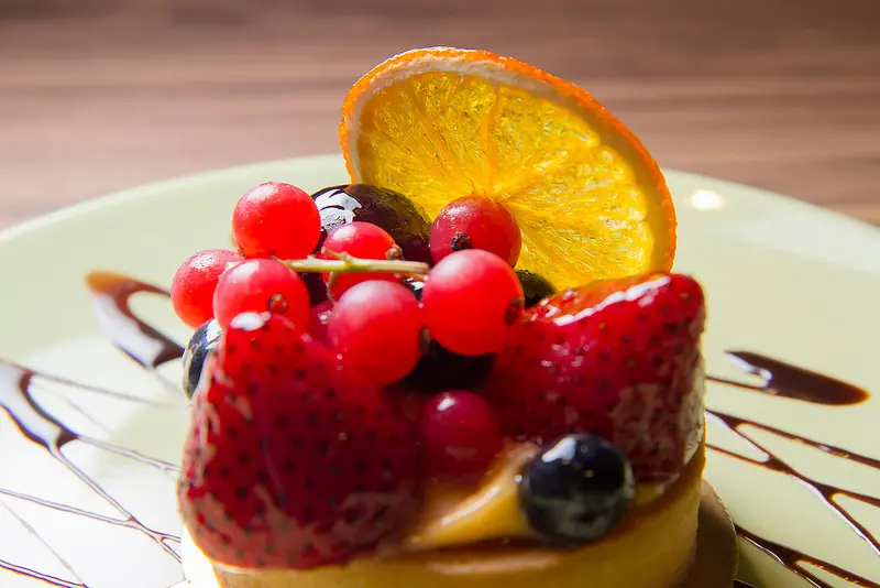 【台北東區美食】姊妹shopping後的休息站-東區藝人餐廳-Eat Eat 意義Bistro 