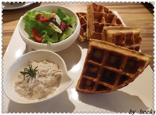 Eat Eat Bistro~寧靜街巷中的下午茶點