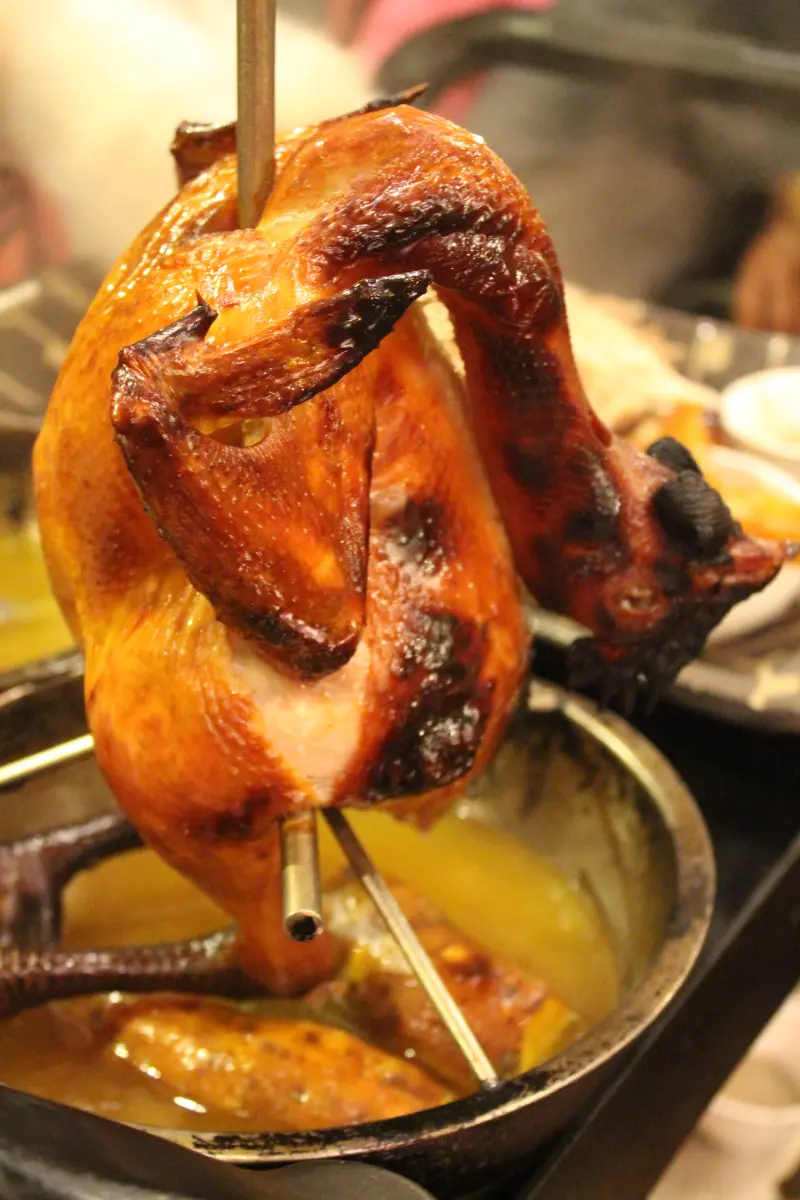 八里【必點人氣招牌~梅子蒜味放山雞還是最美味啊!!!】芭達桑原住民人文主題餐廳