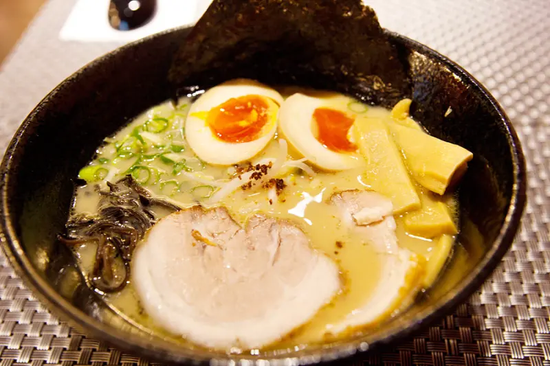 |食|台南中西區 來自日本的道地日式拉麵 九州筑豐らめん 山小屋