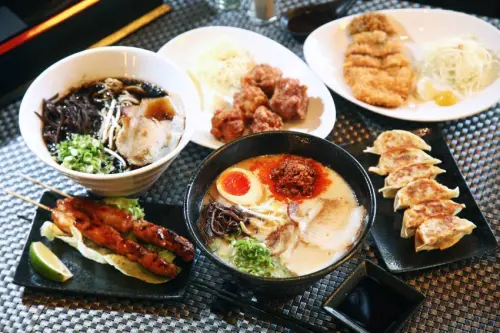 【山小屋拉麵】 豐醇道地的九州老字號拉麵店