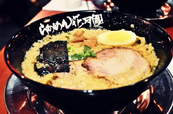 秘傳!!!! 引以為傲的湯頭與無話可說的鮮美----花月嵐