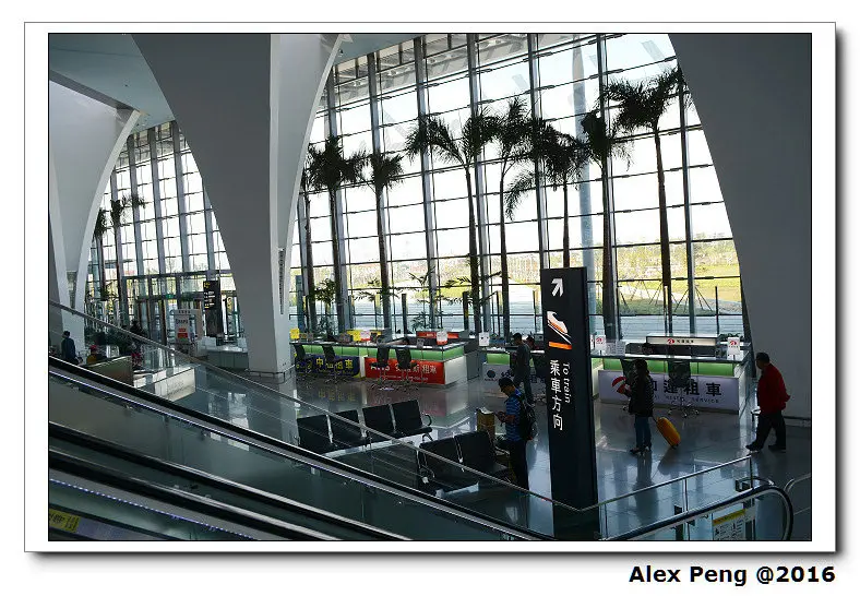 南投-AVIS安維斯租車+烏松崙石家梅園+牛稠坑柳家梅園+新中橫兩處秘境+冒煙的饅頭+董家肉圓+霞担担麵