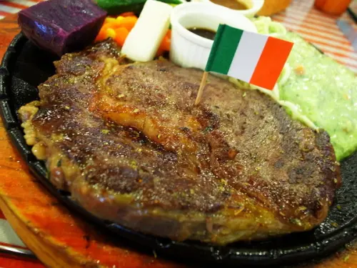 ＜新北｜新莊｜牛排館＞牛排威～沙拉吧與配餐樣樣都驚人                      