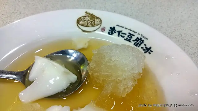 【食記】來自台南,美味透心涼的杏仁露杏仁豆腐 @ 台中北屯-府城體育公園杏仁豆腐冰-台中北屯店