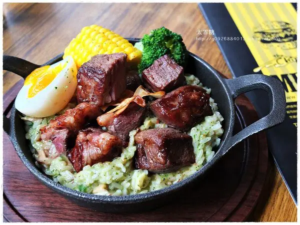 【台北】捷運國父紀念館站。免費wifi/國父紀念館早午餐/美式漢堡/義大利麵/燉飯/下午茶。道地的食材，給你多層次的口感「The Chips光復店」美式餐廳