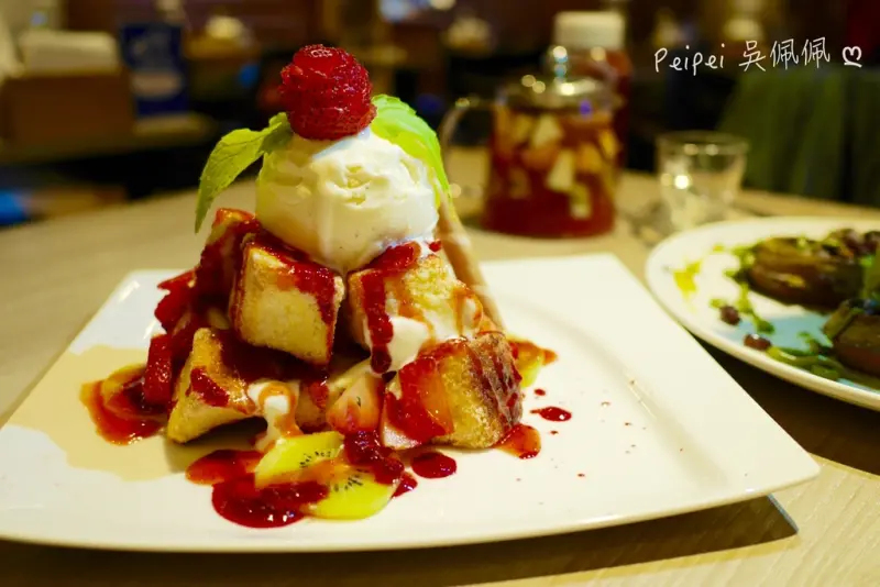 台北東區下午茶推薦。The Chips美式餐廳 光復店 蜜糖吐司與麻糬鬆餅，甜蜜少女聚會首選！（有菜單／台北市／國父紀念館捷運站）