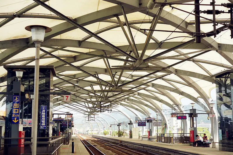 【宜蘭‧旅遊】冬山車站-無與倫比的美麗火車站