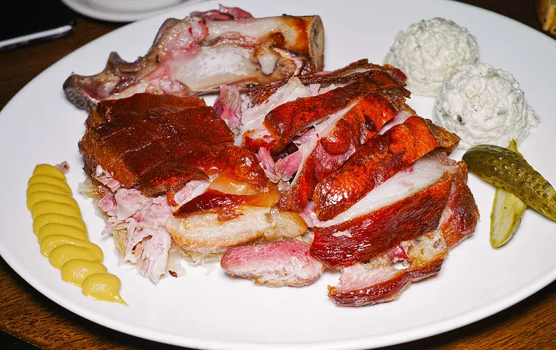 台北 忠孝敦化站 歐嬤柏林小館吃德國豬腳