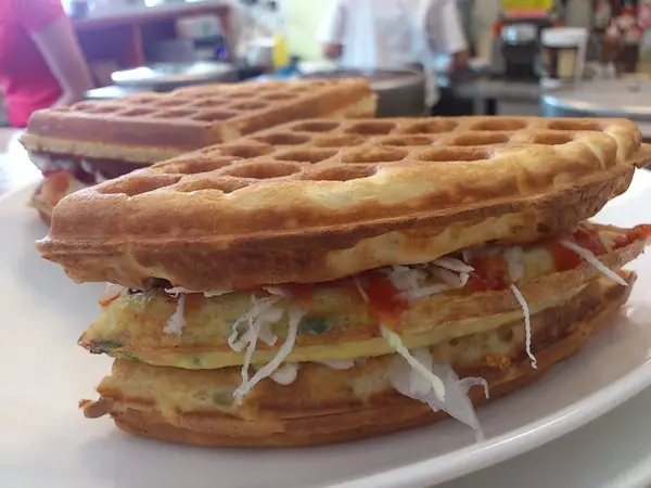 平凡中的不平凡~小鎮美食~心戀咖啡