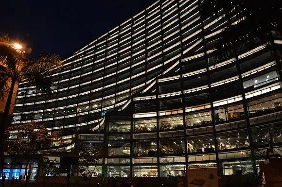 台北文創新亮點，文青族必逛~誠品生活松菸店