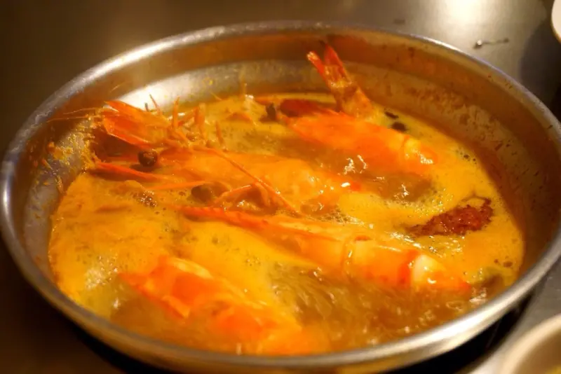 【台北】金鍋盃小火鍋 蝦子好厲害! 20公分野生草蝦王