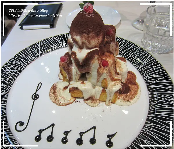 『呷』「信義區ATT4FUN」☆ 跳舞香水 ☆ 小口入嘴的法式金磚蜜糖土司