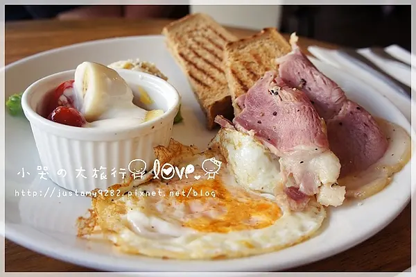 [台中。西區] 吃不到肉蛋吐司~沒關係!!! 在★MOCHA JANES★也能吃得相當滿足~❤