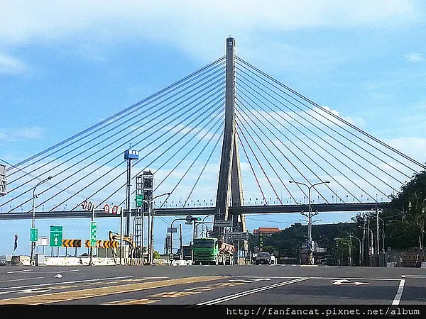 【高雄美食】高雄大樹社區斜張橋下的在地海味-味香草魚36吃