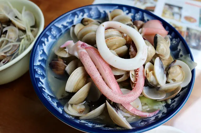 桃園｜中壢 好滋味麵館 必吃招牌海鮮麵．聚寶盆蛤蜊多到嚇人