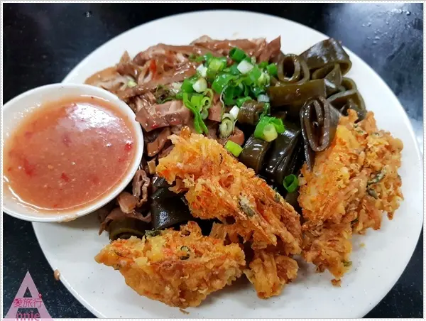 新竹竹東✡莊記牛肉麵 遠近馳名的好味道 新竹數一數二的牛肉麵啊 大推滷菜 便宜又好吃 菜單價位與食記