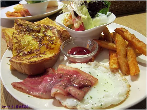 高雄=<食>既然日光徐徐，那就來日光徐徐吃早午餐吧=