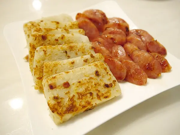 [體驗]Mucho慕求冬蟲夏草食養創意廚房，暢銷美食：蘿蔔糕、香腸、瑞士捲