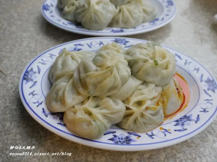 【宜蘭美食】超人氣排隊美食♥正好鮮肉小籠包+天送埤味珍香卜肉店♥