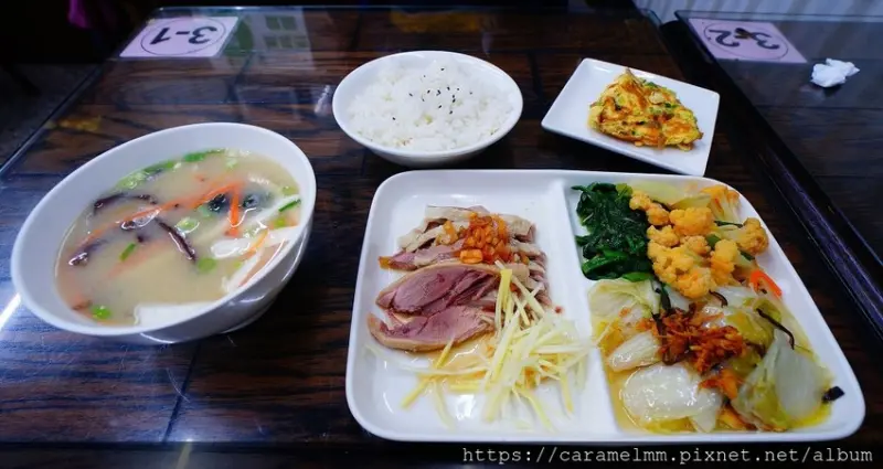 【宜蘭礁溪】合鴨米灶腳 不添加味精、化學調味品 礁溪美食 礁溪小吃 平民美食推薦 家常料理餐館 文附菜單