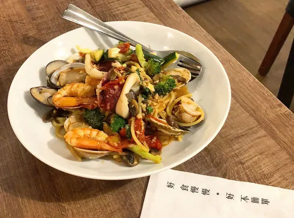 ◐台中北區·義式餐廳◑ 好食慢慢 GOOD FOOD｜ 裝潢低調溫馨 海鮮為主要食材