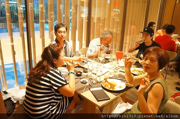 台中美食~二訪日月千禧饗樂全日餐廳波斯頓龍蝦吃到飽心得報告