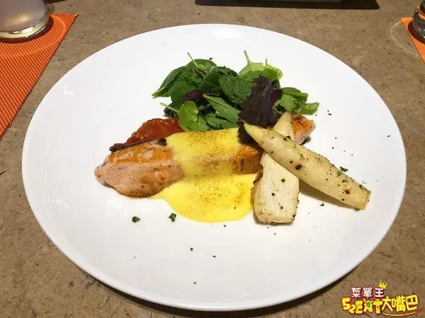 台中西屯美食Buffet吃到飽》日月千禧饗樂全日餐廳菜單價位大公開！全台中最精緻的主餐式半自助吃到飽餐廳～台中七期市政路必吃美食小吃餐廳推薦。