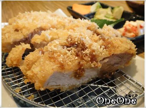 ❤出色的野菜沙拉醬料❥ 食在新竹竹北。芝麻柚子日式豬排專賣店