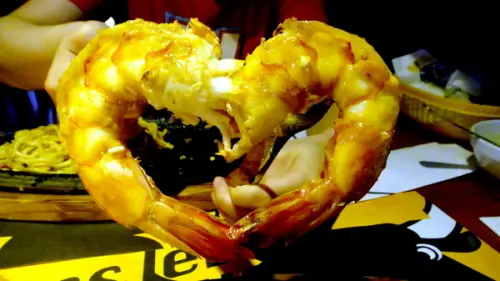 【試吃邀約】超大尾蝦子加超厚牛排！角頭炙燒牛排（士林陽明店）！                
      