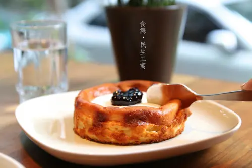 [食癮-下午茶]民生工寓coffee essential-工業風與咖啡香氣