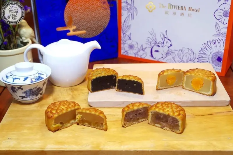 [月餅．早鳥價]好吃的月餅一定要提早預約．提早預約還有折扣喔．『普羅旺斯－花月』廣式月餅禮盒．歐麗蛋糕坊ｘ歐華酒店 The Riviera Hotel