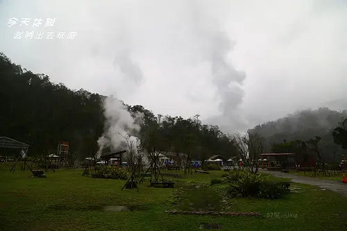 清水地熱。彷彿是進入與世隔絕的鄉間農村般。煮溫泉蛋。玉米。地瓜。泡腳都好好玩。