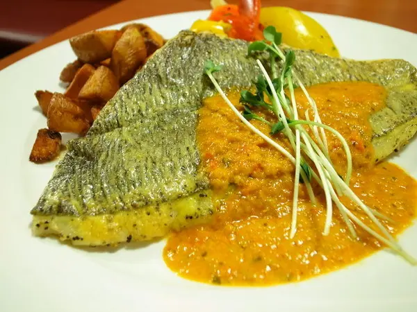 ＜台北｜松山｜比薩＞聖誕跨年大餐搶先吃～『瓦薩比薩(松車店)』                      