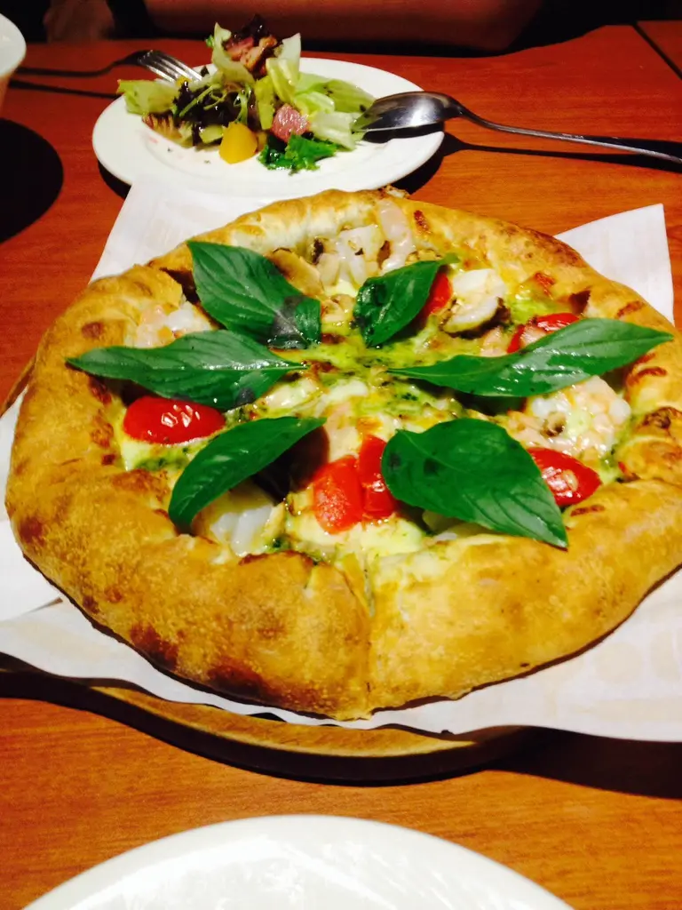 [台北松車]Vasa Pizzeria地瓜芝心海鮮Pizza，超越你的想像!