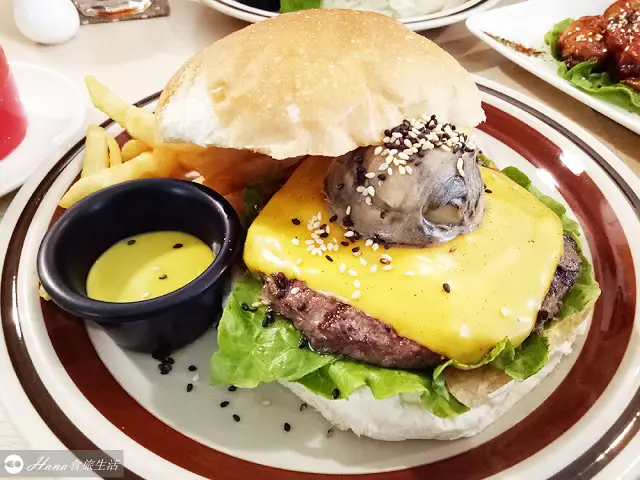 【台中西區】Hungry Jacob愛吃借口火烤漢堡 | 人氣好評料多味美牛肉漢堡、烤雞翅  寵物友善餐廳 適合聚會 
