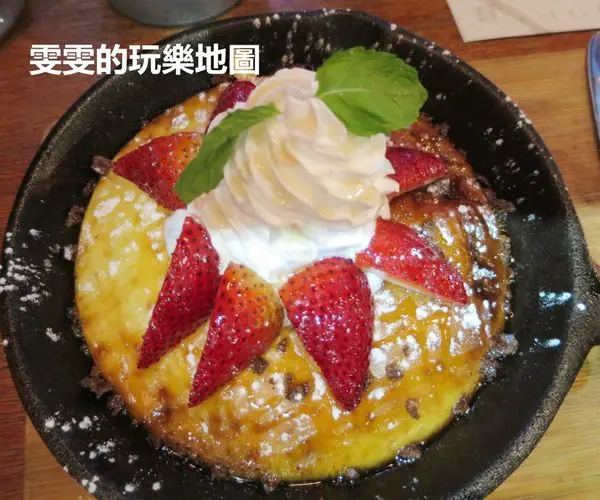 [桃園中壢]Damark cafe丹馬克咖啡~超吸睛的鐵鍋鬆餅,女孩們一定要來試試