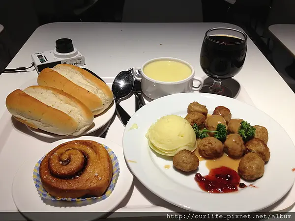 台中．肉嫩爽口的瑞典烤肉丸@IKEA台中店(+wifi)