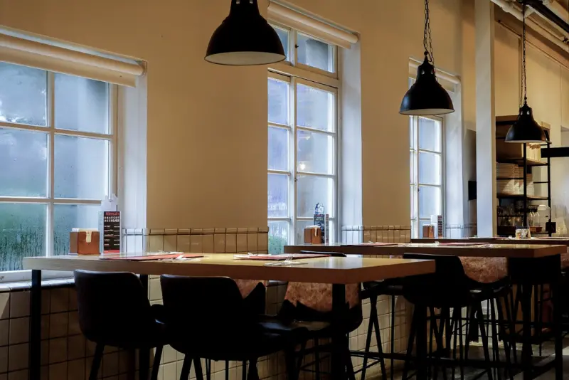 Alleycats Pizza巷貓餐廳x魔王 台北大安區  義式手工披薩 薄脆可口 喜歡黑膠唱片的你必要來跟老板交流交流 捷運忠孝新生站 華山文創園區 內文有店家資訊與菜單